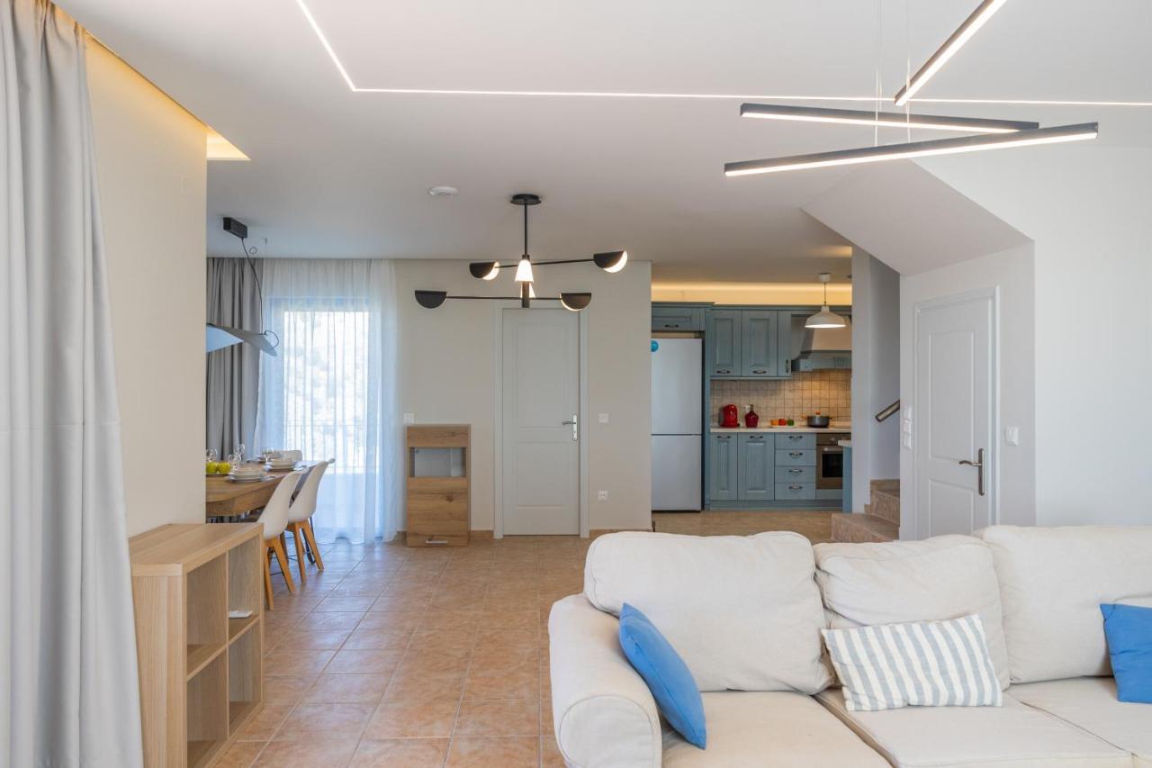 Erato - Private Pool